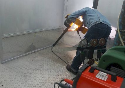 บริษัท ดับเบิ้ลเอ็ม กรุ๊ป จำกัด สนับสนุนเครื่องเชื่อมเวลเทค T-REX จอมพลัง ARC200 ในการแข่งขันระดับปวส.